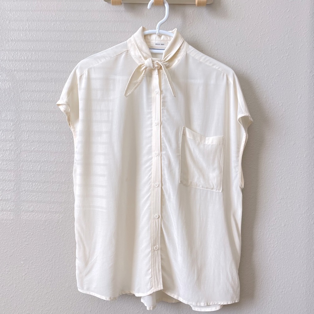 MOD REF Blouse. Size: S. Color: Ivory